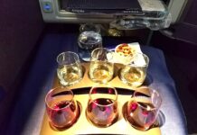 Airline Wine Wars: United встановлює стандарт як Delta та American Step Up Champagne Competition