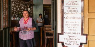 Кулінарні бабусі Еквадору: боротьба за збереження вуличної їжі