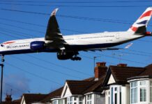 Тепер для поїздок до Великобританії потрібен платний цифровий дозвіл для багатьох відвідувачів