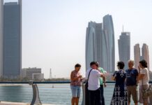 Мандрівники Зіткнулися з Масовими Збоями в Авіарейсах на Фоні Ескалації Конфлікту