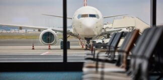 Ціни на авіаквитки злітають на тлі зростання вартості палива в умовах геополітичної напруженості