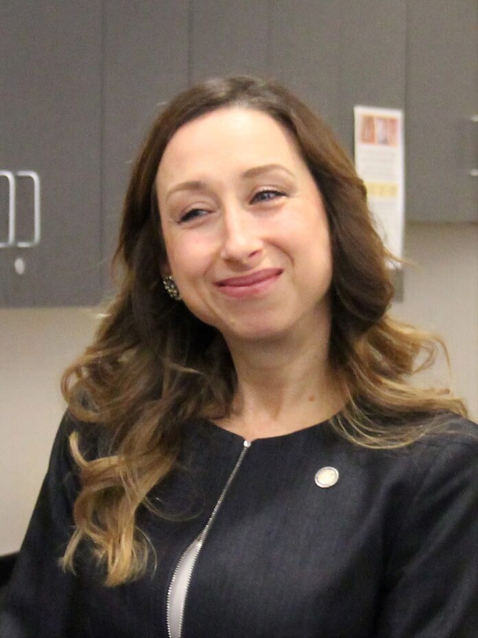 1c8d7a52-5e3c-428c-8b42-7605dd66cb4d