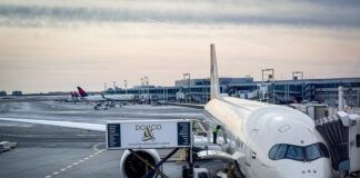 Широко Поширена Тривога через Польоти: Нові Дані Показують, що 74% Американських Пасажирів Зазнають Нервовості