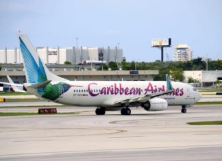 Несподіване поповнення: пасажирка народила на борту рейсу Caribbean Airlines, що летів у JFK