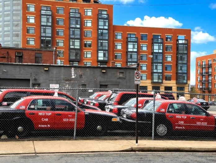 513b07f4-accb-4648-8f8b-e3e9a05e4d1a