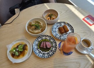 Пастка «книжки з купонами»: чому преміальні картки переходять від бонусів до кредитів