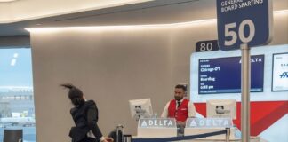 Хаос біля виходу на посадку: вірусне відео зняло безпрецедентний зрив пасажира