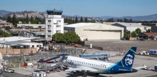 Alaska Airlines зміцнює позиції на Західному узбережжі: нові маршрути до Соному та повернення в Лонг-Біч