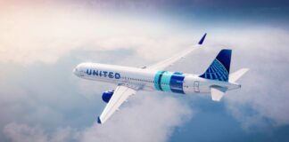 Генеральний директор United Airlines назвав чутки про злиття ідіотськими