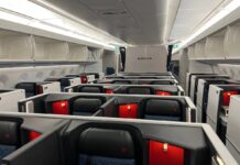 Cómo un pasajero de Delta consiguió una mejora de Delta One de $17 debido a un problema de precios